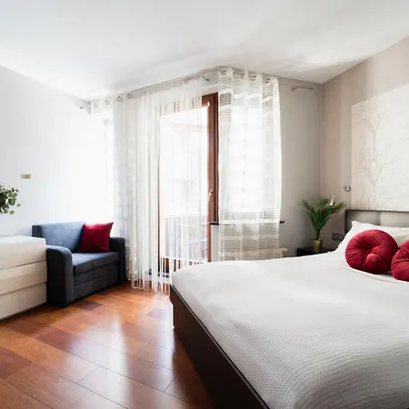 Krawiecka 3 - Merilyn Monroe Style - 5 People * Wrocław